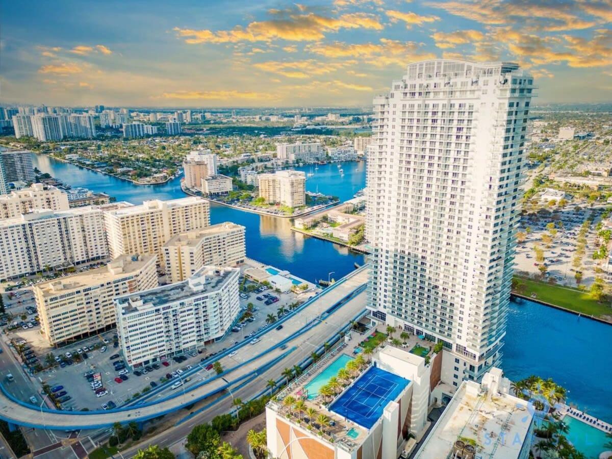 Апартаменты Wrap Around Balcony - Insane Views - Amazing Pools Голливуд Экстерьер фото